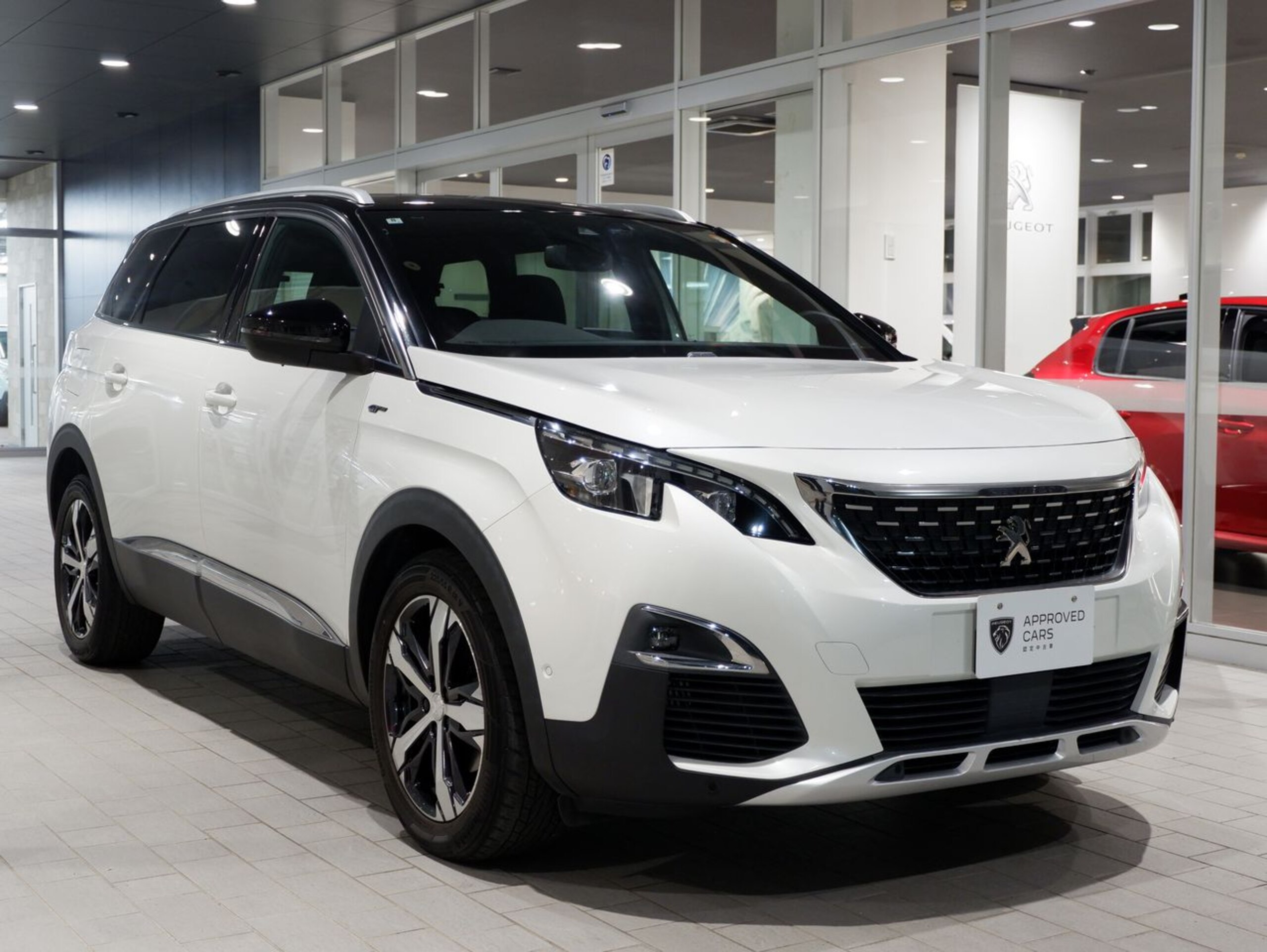 2020 Peugeot 5008 — photo 2