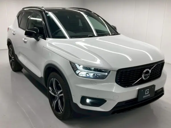 Volvo XC40 B4 AWD R-Design 4WD Panoramic Roof One Owner Black Half Leather Genuine 19AW TV Navigation Harman/Kardon Seat Heater Wireless Charging 360 Camera ETC Rear Seat Heater Apple CarPlay Android Auto Adaptive Cruise (Pearl White) — photo 9