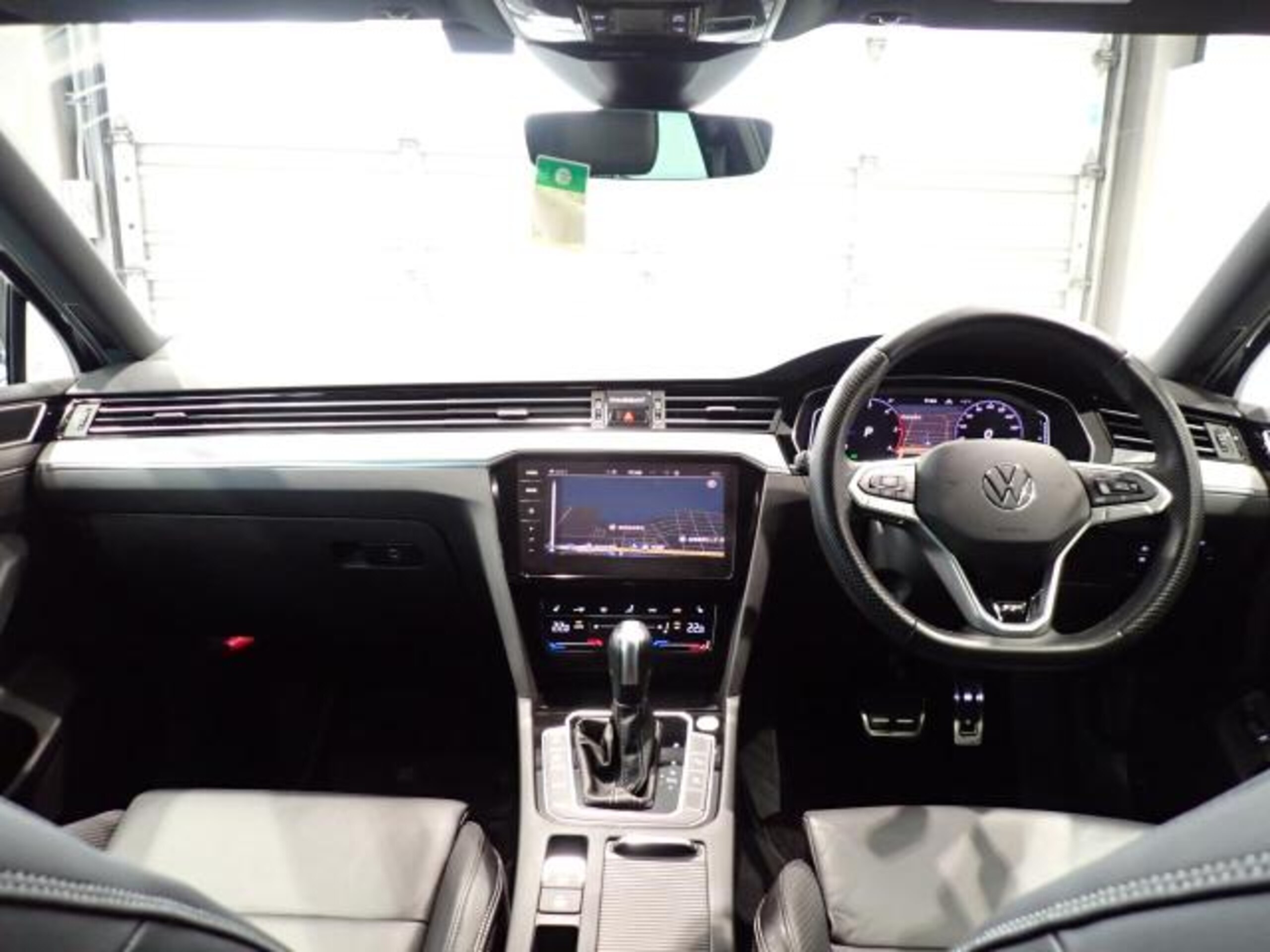 Volkswagen Passat Variant TDI R-Line Diesel Turbo Certified Used Car with Manufacturer Warranty — photo 7