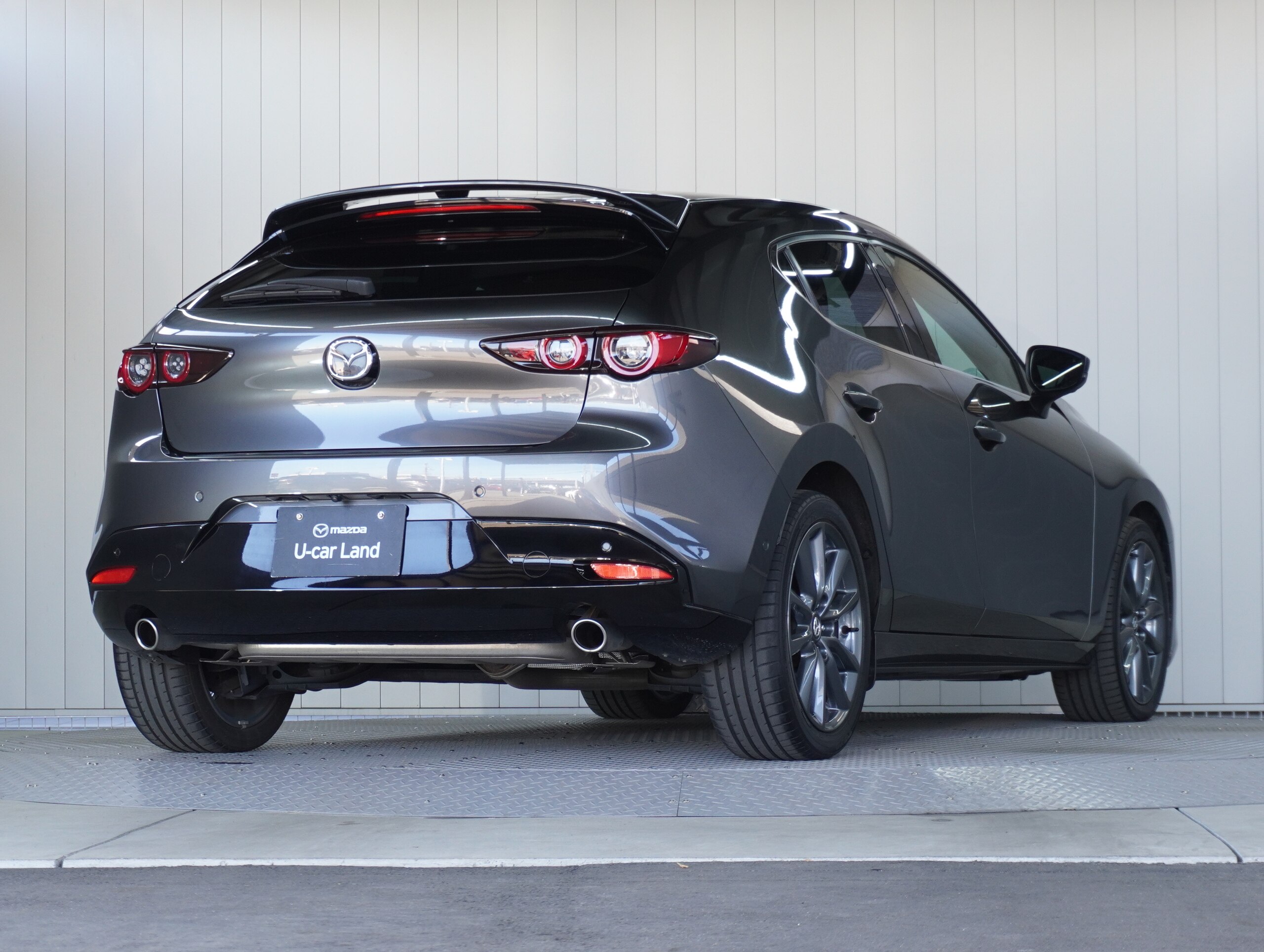 2021 Mazda 3 Fastback — photo 2