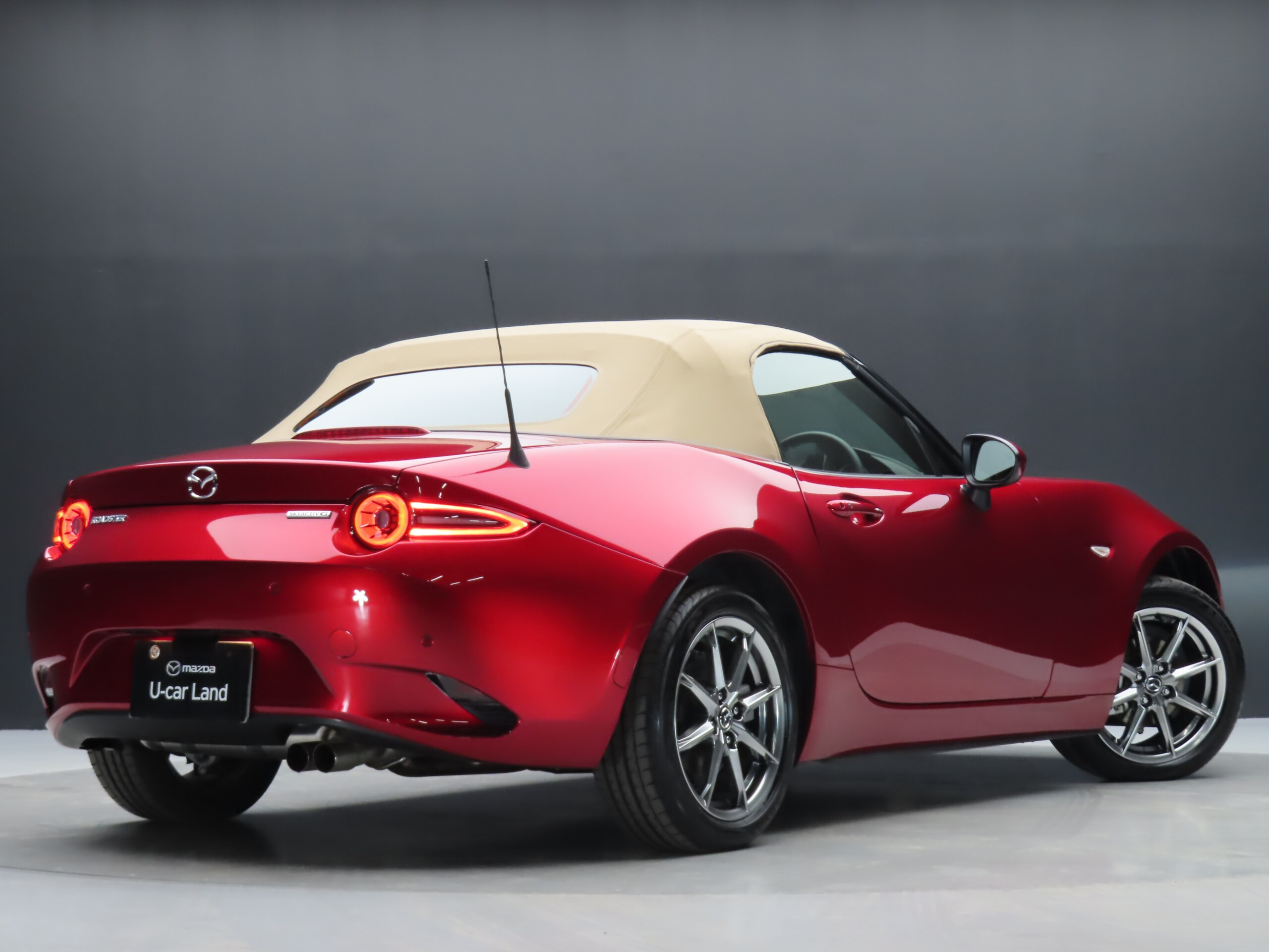 2025 Mazda Roadster — photo 2