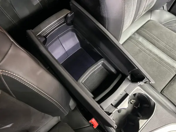 Peugeot 5008 GT BlueHDi Diesel Turbo ACC Display Audio Back Camera BSM Half Leather Seat Seat Heater Power Seat LED Headlight High Beam Assist Paddle Shift Electric Rear Gate Genuine 18-inch AW ETC (Pearl White) — photo 8