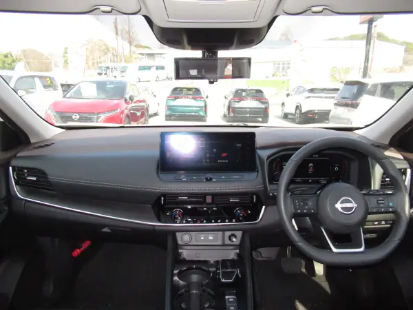 2025 Nissan Xtrail — photo 3