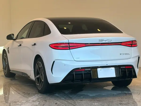 2024 Byd Seal — photo 3