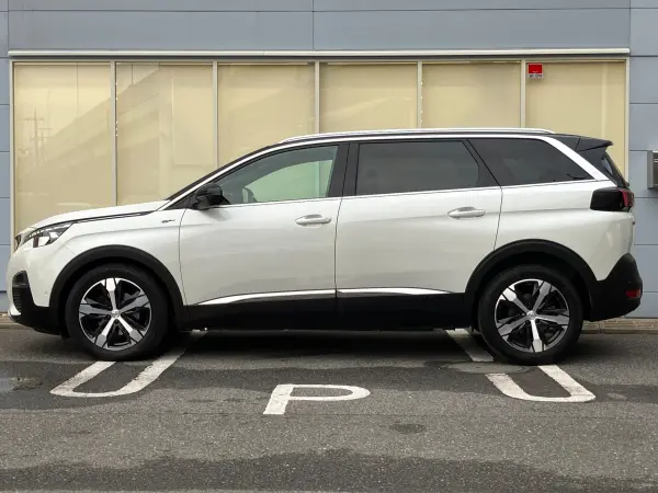 2020 Peugeot 5008 — photo 3