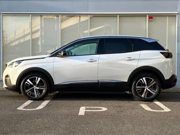 2019 Peugeot 3008 — photo 3
