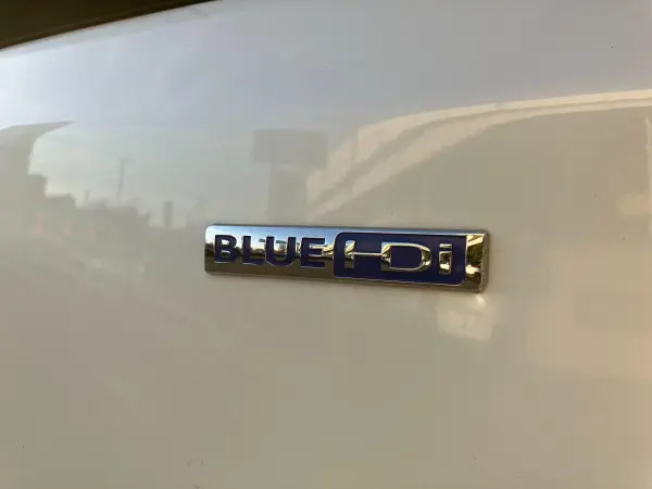 Peugeot 3008 BlueHDi Clean Edition Diesel Turbo Certified Used Car Apple CarPlay Drive Recorder Active Cruise Control Blind Spot Monitor Steering Paddle Shift Wireless Charging Fog Lamp Backup Camera ETC Onboard Unit (Pearl White) — photo 8