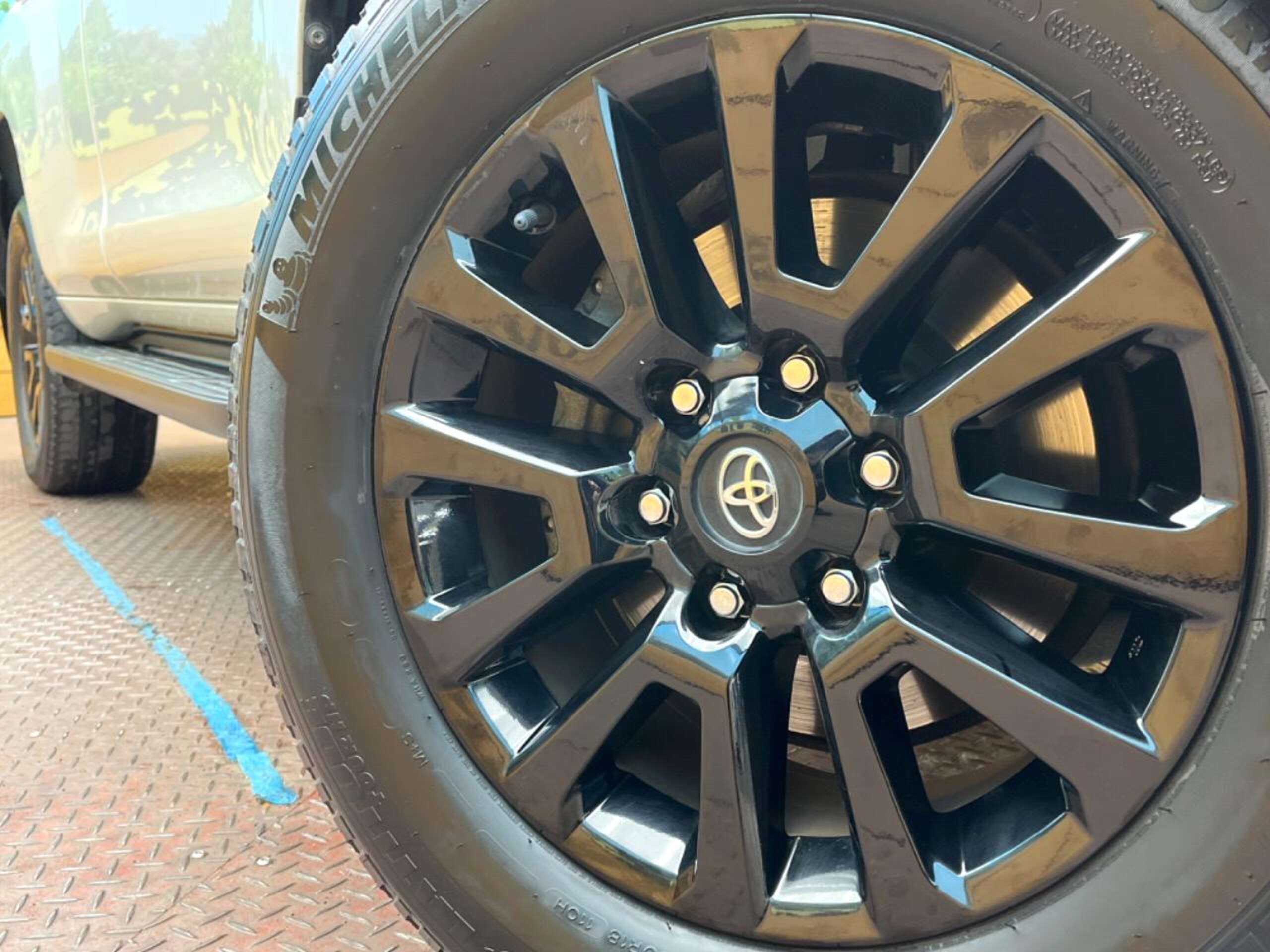 Toyota Land Cruiser Prado 2.8 TX L Package Black Edition Diesel Turbo 4WD — photo 9