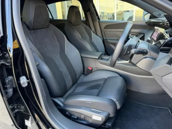 2025 Peugeot 308 — photo 8 | Tuminion Kenya