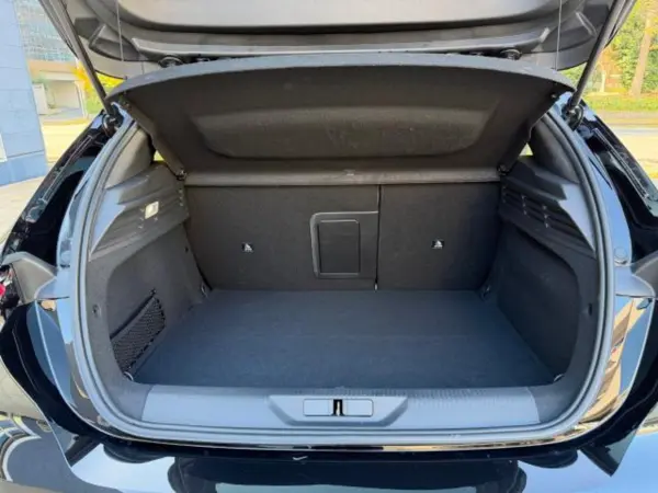2025 Peugeot 308 — photo 9 | Tuminion Kenya