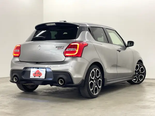 2021 Suzuki Swift — photo 3