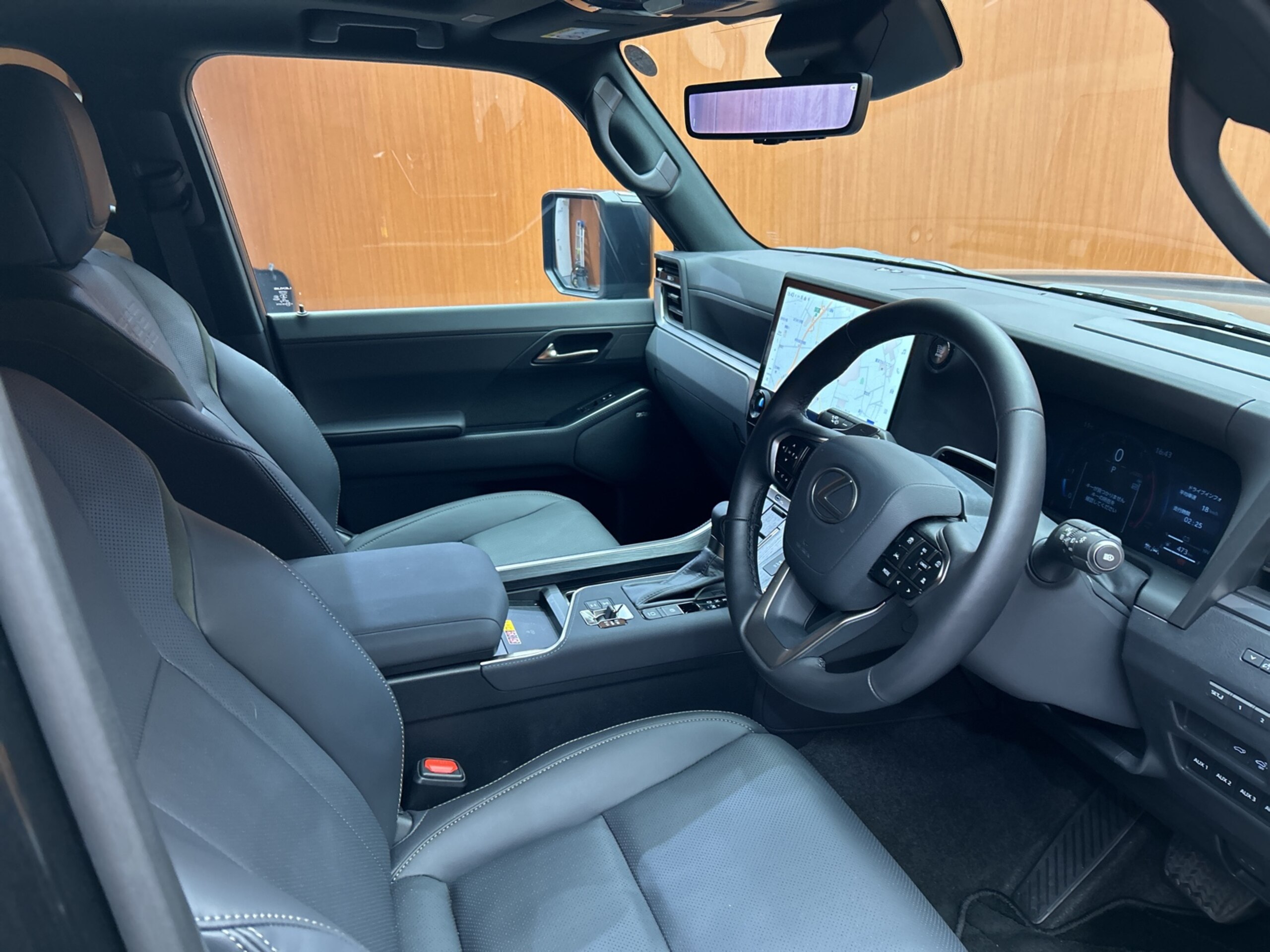 2025 Lexus Gx — photo 3