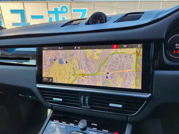 2021 Porsche Cayenne — photo 2