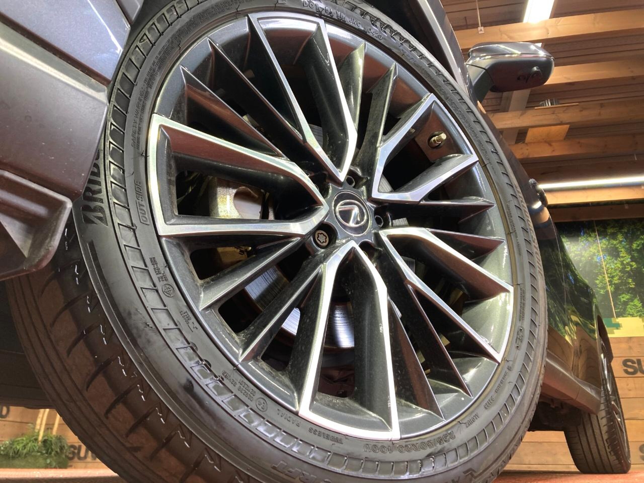 Lexus NX 450h+ Version L 4WD — photo 9