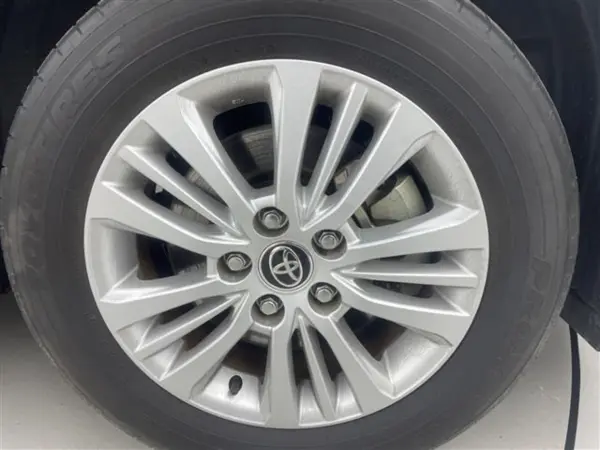 Toyota Noah 1.8 Hybrid S-Z E-Four 4WD — photo 8