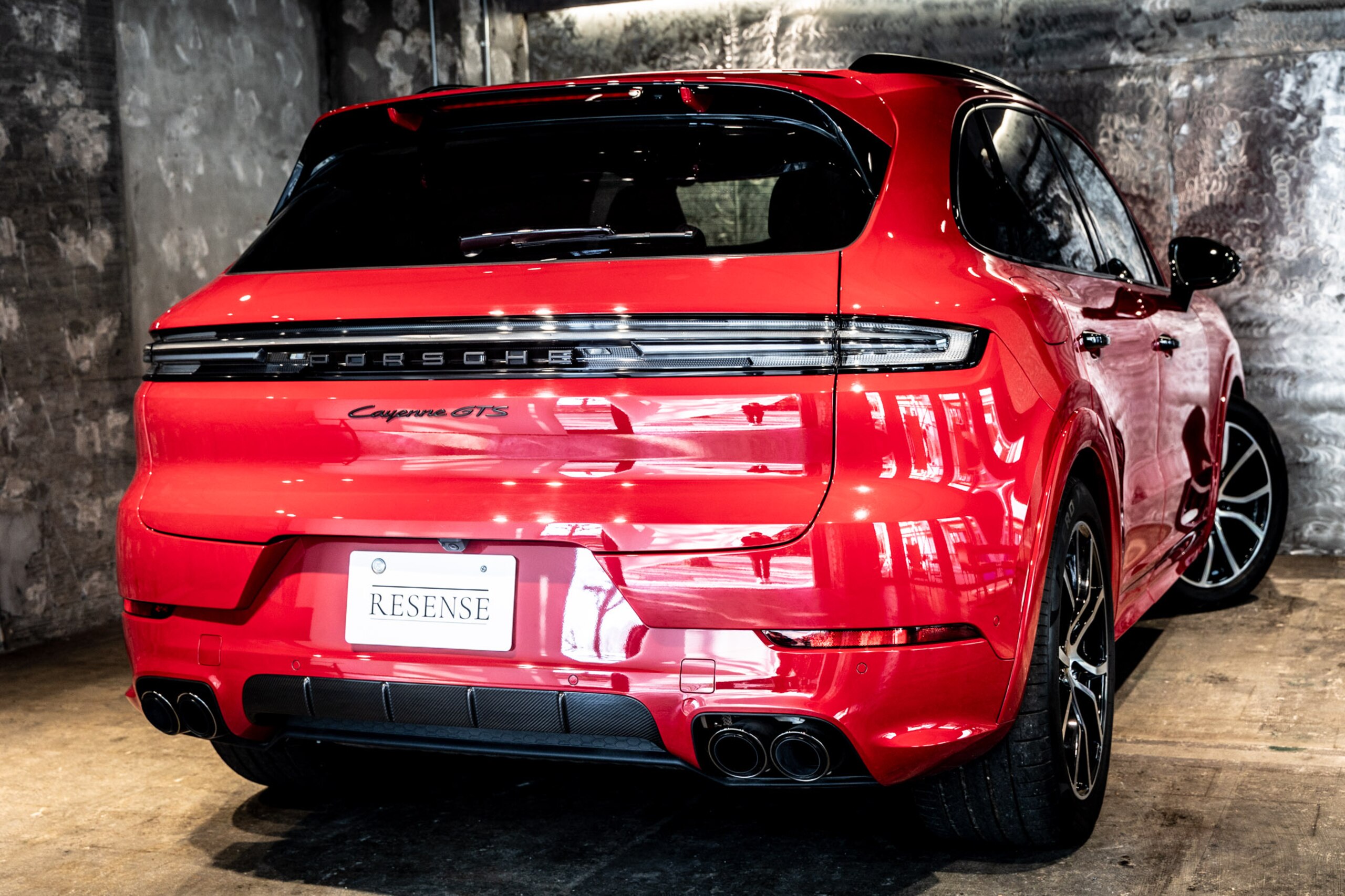 2024 Porsche Cayenne — photo 3