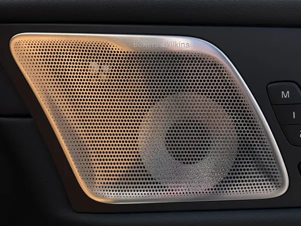 Volvo XC60 Recharge Ultimate T6 AWD Plug-in Hybrid 4WD One Owner Bowers & Wilkins Sound Beige Leather Seats Panoramic Roof HUD Power Back Door All-Seat Heaters Front Seat Ventilation Power Seats Genuine OP Navigation Genuine 21-inch AW All-Around Camera B Camera ETC (Crystal White Premium Metallic) — photo 7