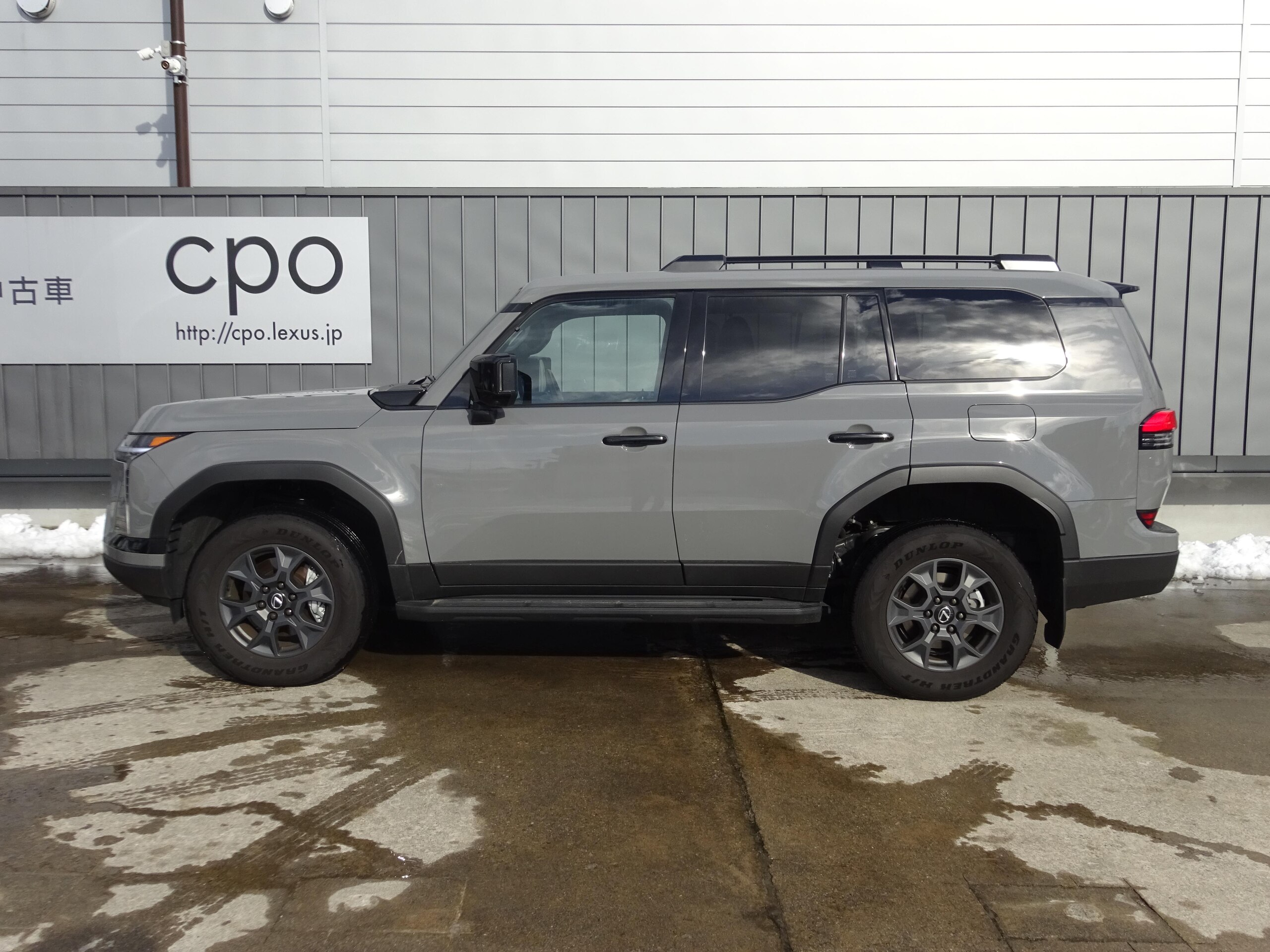 2025 Lexus Gx — photo 3