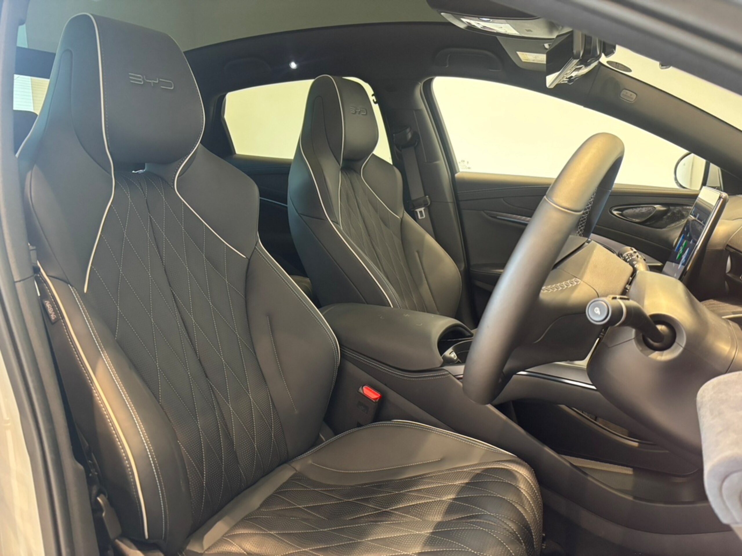 BYD Seal AWD Demo Car with Glass Roof, LED Lights, HUD, CarPlay, 360 Camera, Leather Seats, Heated/Cooled Seats & Steering Wheel, Factory Navigation, Adaptive Cruise Control, Power Trunk — photo 7