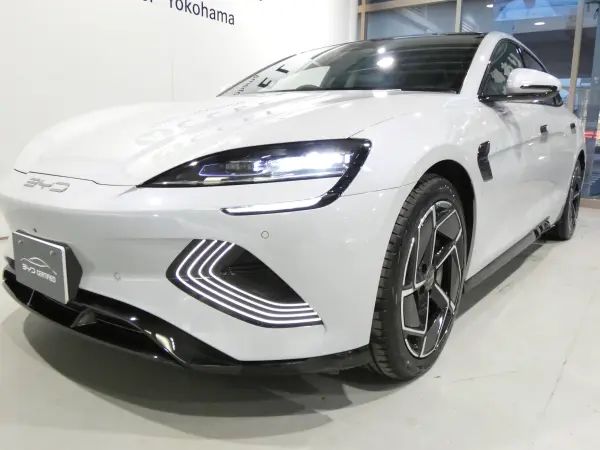 BYD Seal AWD LFP 82kW Battery ACC Nappa Leather Seats V2H Rotating 15.6-inch Display Head-up Display Seat Heaters Ventilation (Shark Gray) — photo 8