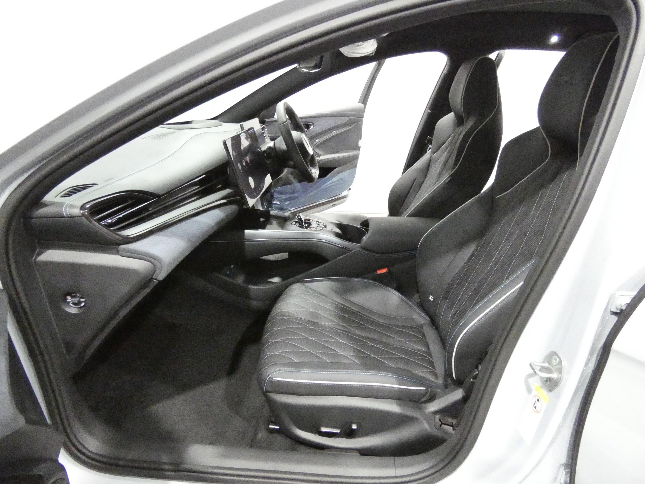 BYD Seal AWD LFP 82kW Battery ACC Nappa Leather Seats V2H Rotating 15.6-inch Display Head-up Display Seat Heaters Ventilation (Shark Gray) — photo 9