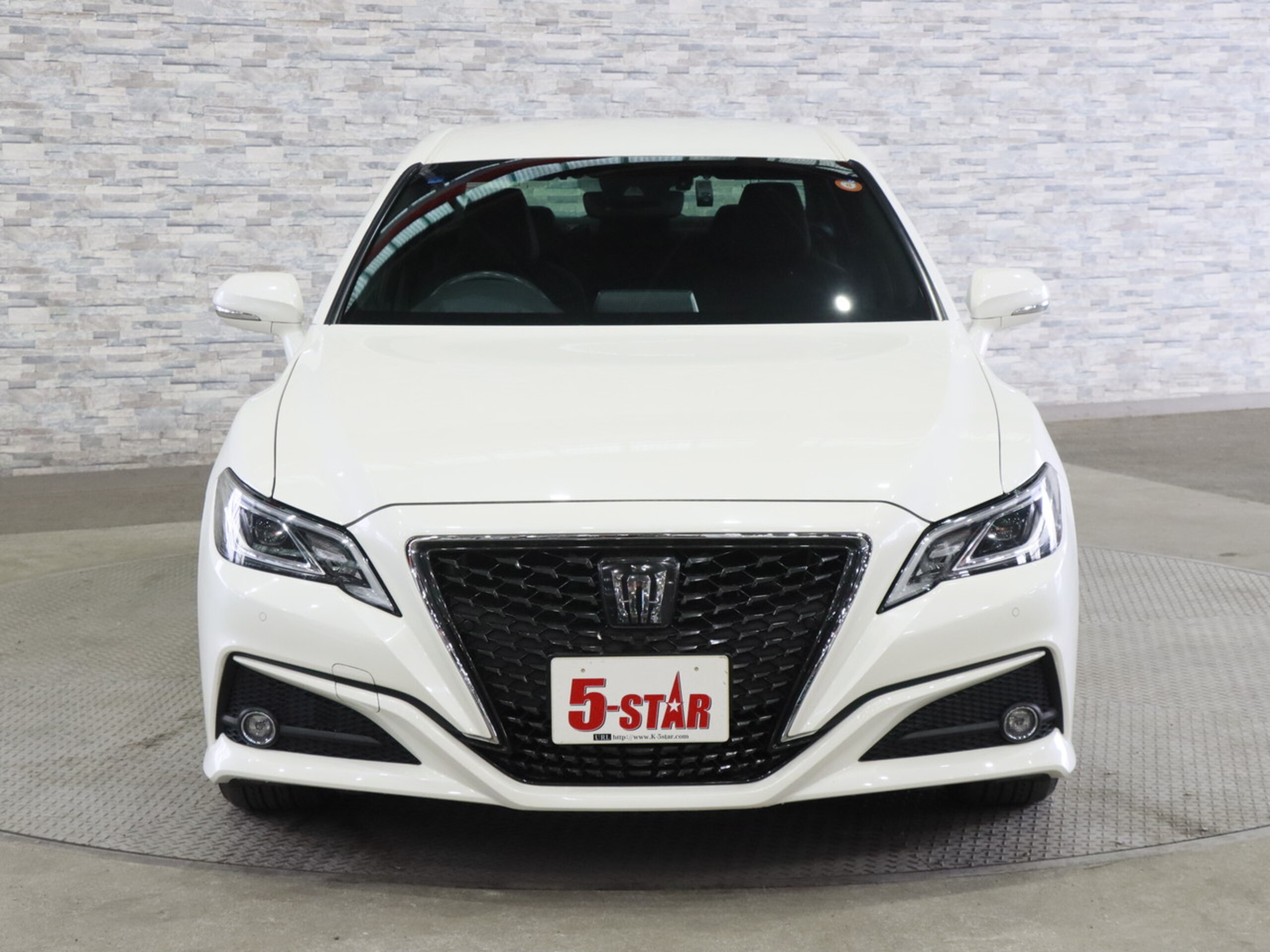 Toyota Crown 2.0 S C Package — photo 8