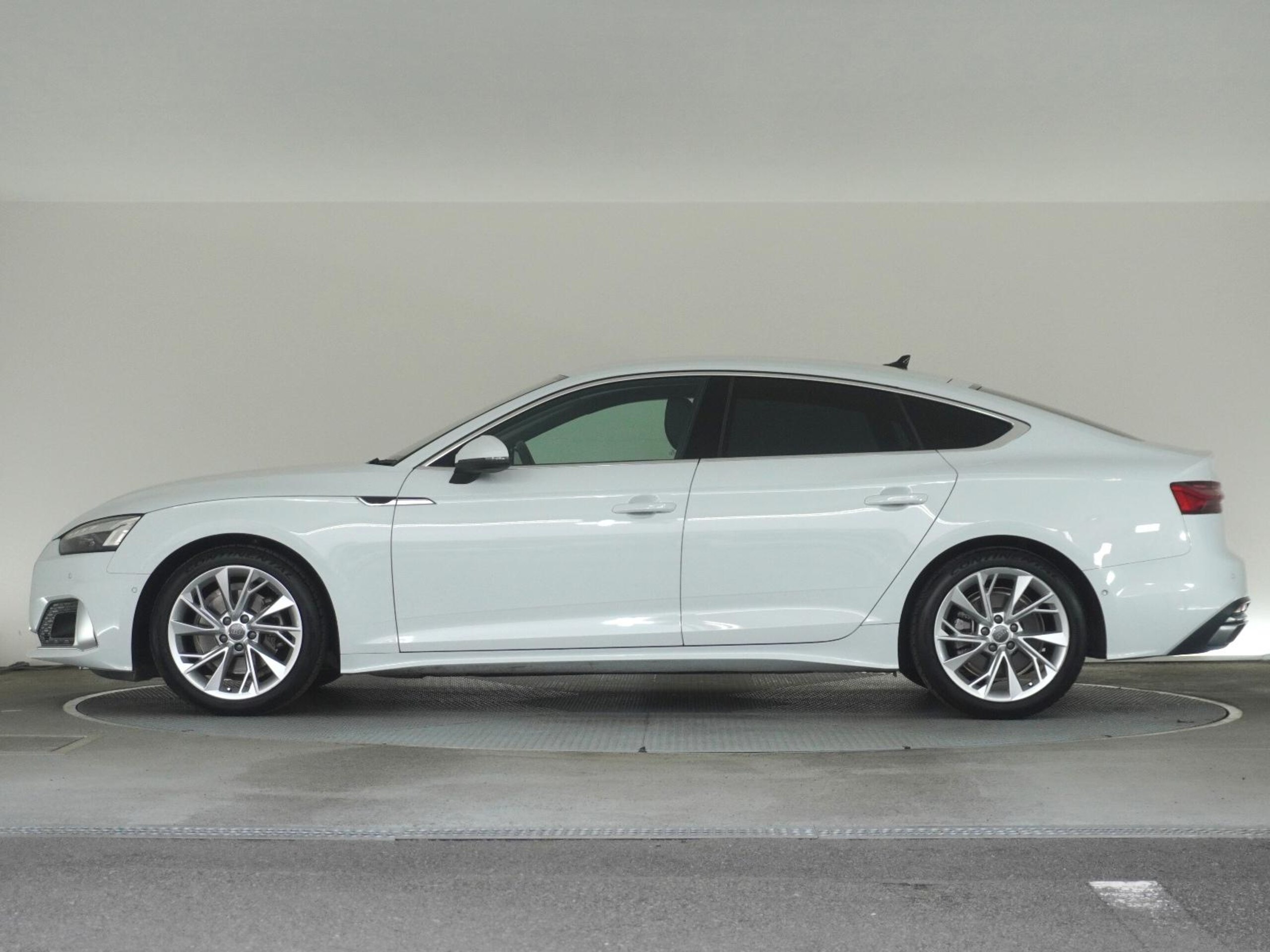 2021 Audi A5 Sportback — photo 3