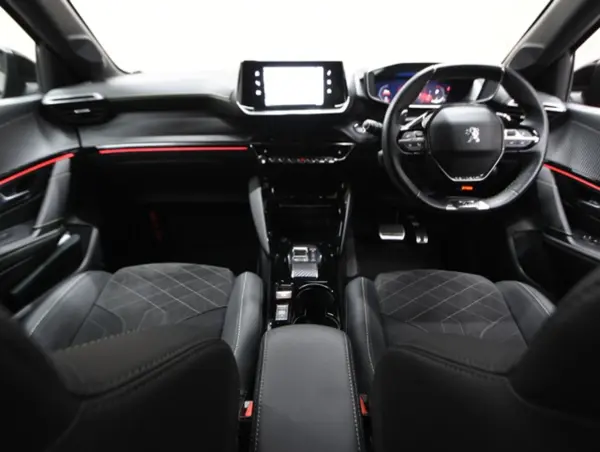 2023 Peugeot 208 — photo 3