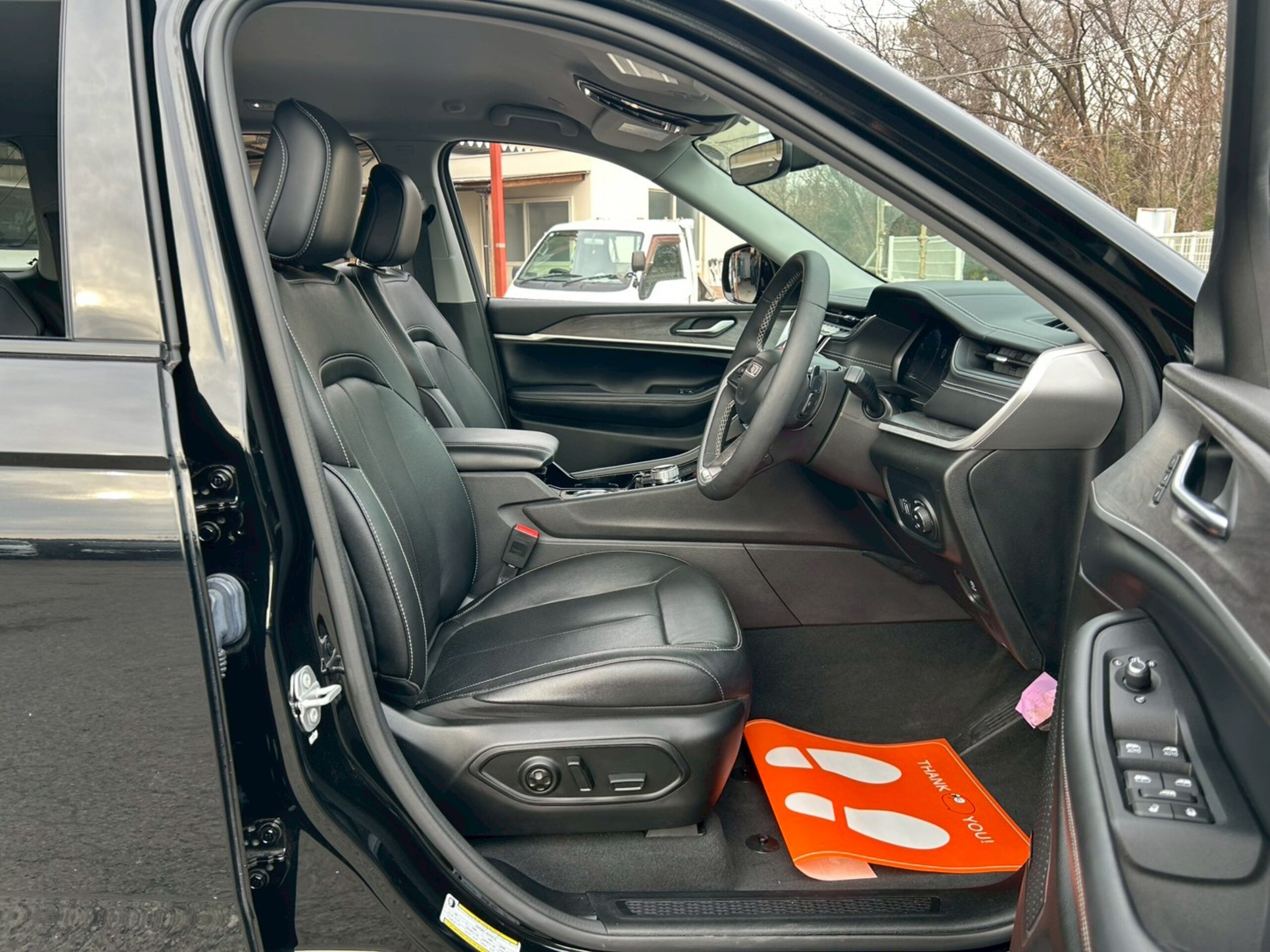 Jeep Grand Cherokee Limited 4WD — photo 7