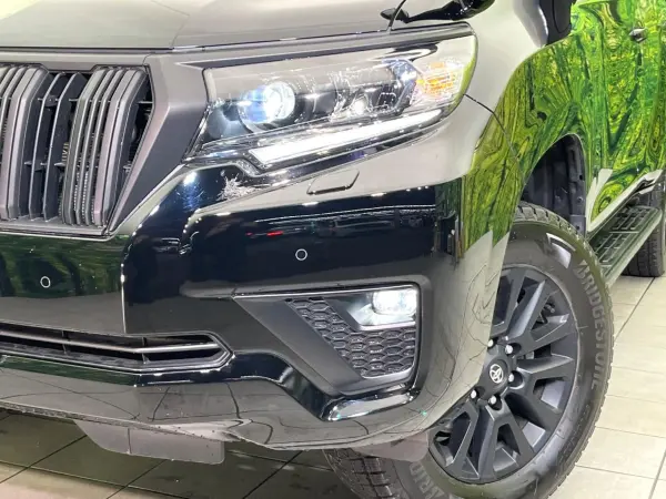 Toyota Land Cruiser Prado 2.7 TX L Package Matte Black Edition 4WD Non-Smoking Vehicle Collision Mitigation Sunroof Genuine 9-inch Navigation Backup Camera Roof Rails LED Headlights Cold Climate Specification (Black) — photo 9