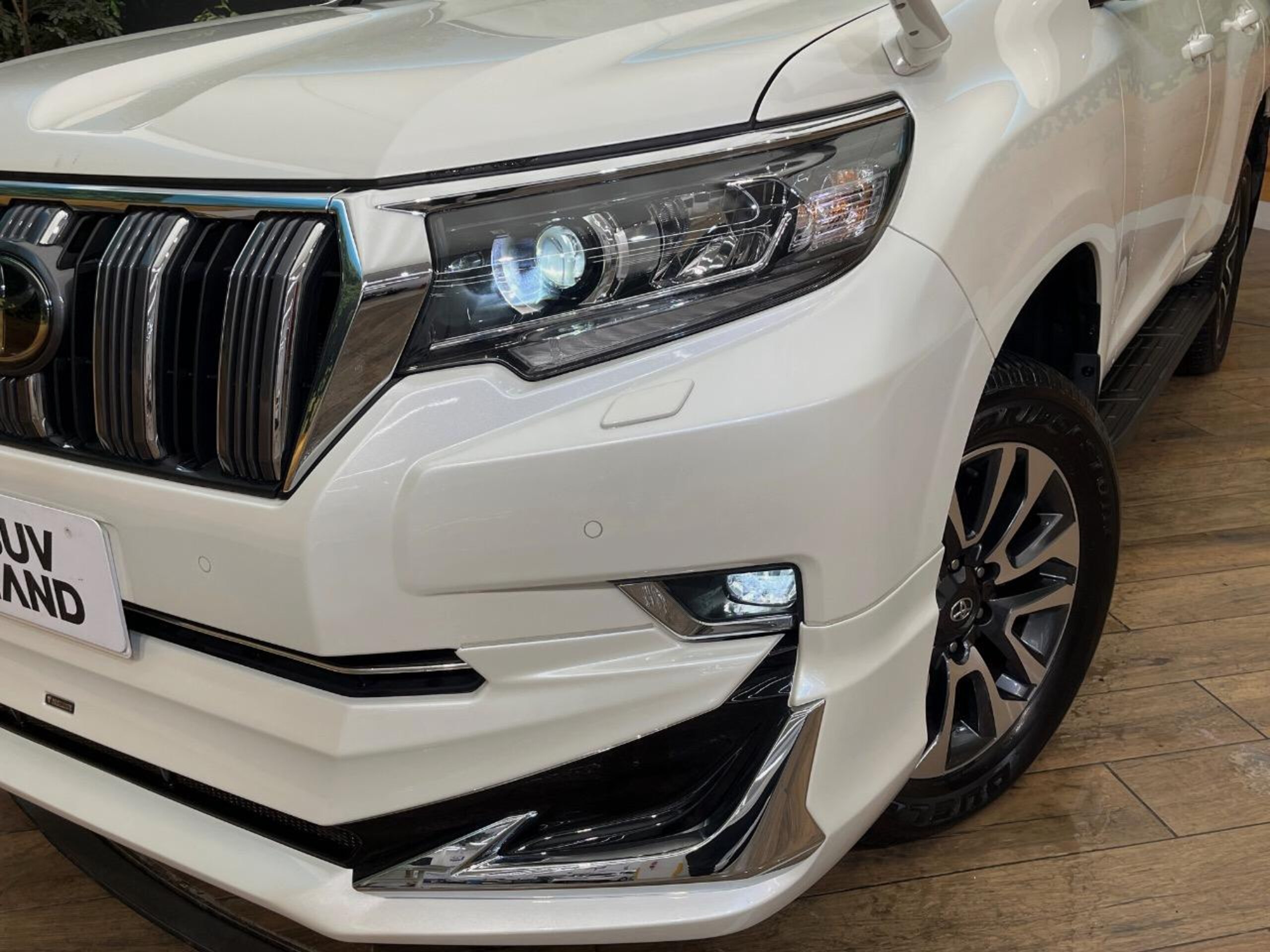 Toyota Land Cruiser Prado 2.8 TX L Package Diesel Turbo 4WD — photo 9