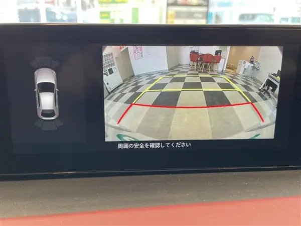 2021 Mazda 3 Fastback — photo 3