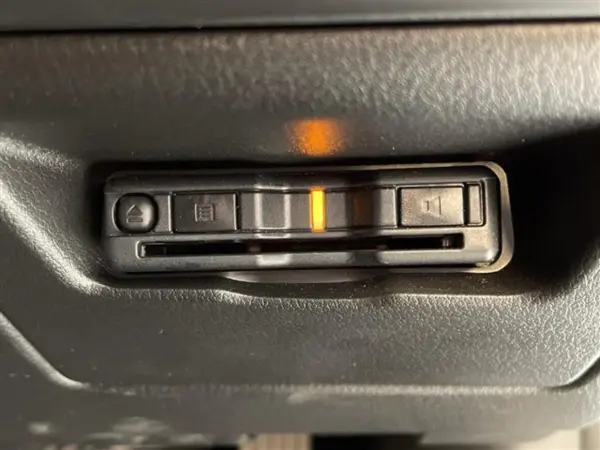 Mazda MAZDA3 Fastback 2.0 20S Burgundy Selection — photo 8