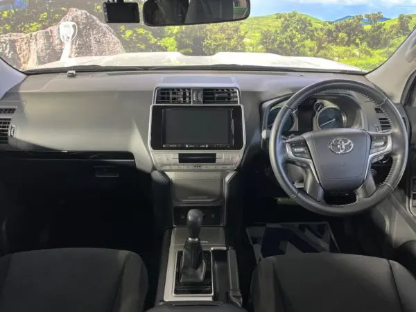 2022 Toyota Landcruiser Prado — photo 2