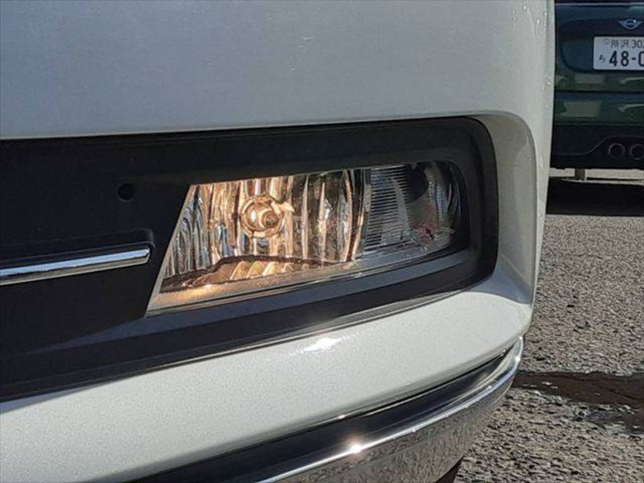 Volkswagen Passat Variant TDI Highline Diesel Turbo Technology Package Around View Monitor Black Leather Seats Discover Pro Navigation Adaptive Cruise Control Non-Smoking Car Seat Air Conditioning Power Tailgate Full-Seg TV LED Headlights (Oryx White Mother of Pearl Effect) — photo 9