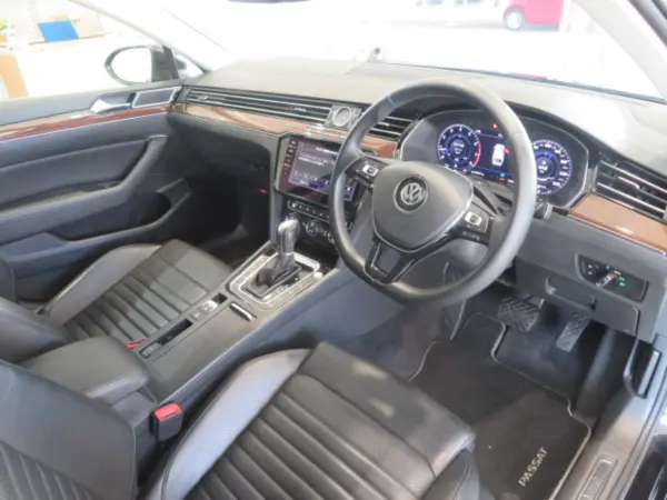 Volkswagen Passat Variant TSI Highline — photo 7