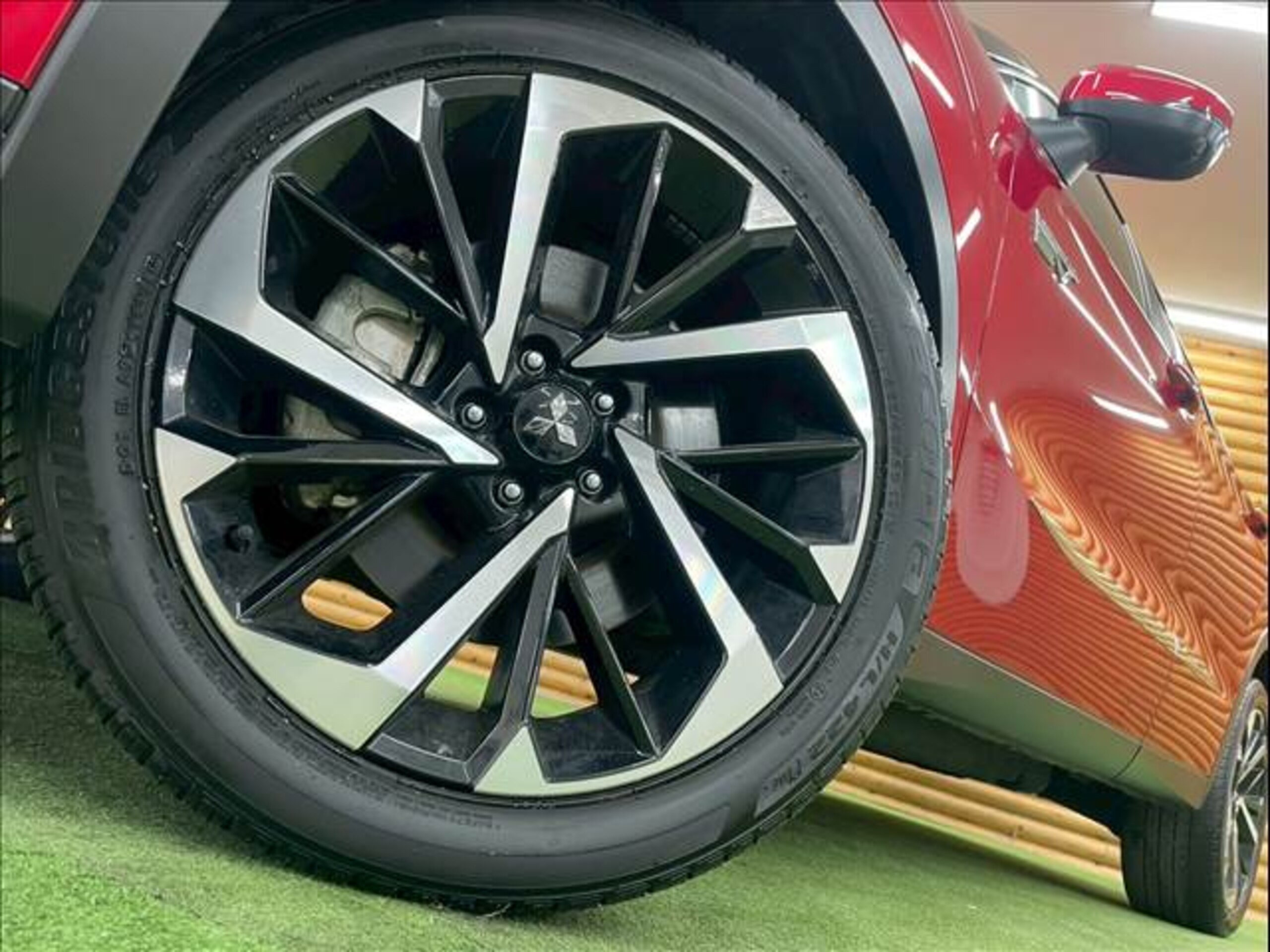 Mitsubishi Outlander PHEV 2.4 G 4WD — photo 9