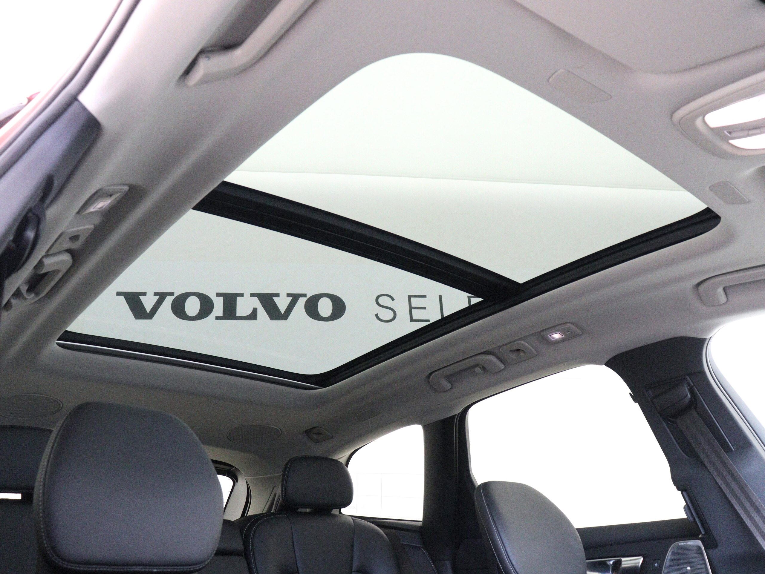 2024 Volvo Xc60 — photo 3