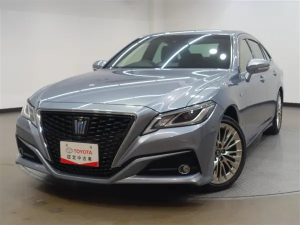 2018 Toyota Crown — photo 2 | Tuminion Kenya