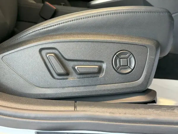 Audi A3 Sportback 40 TFSI Quattro Advanced 4WD — photo 9