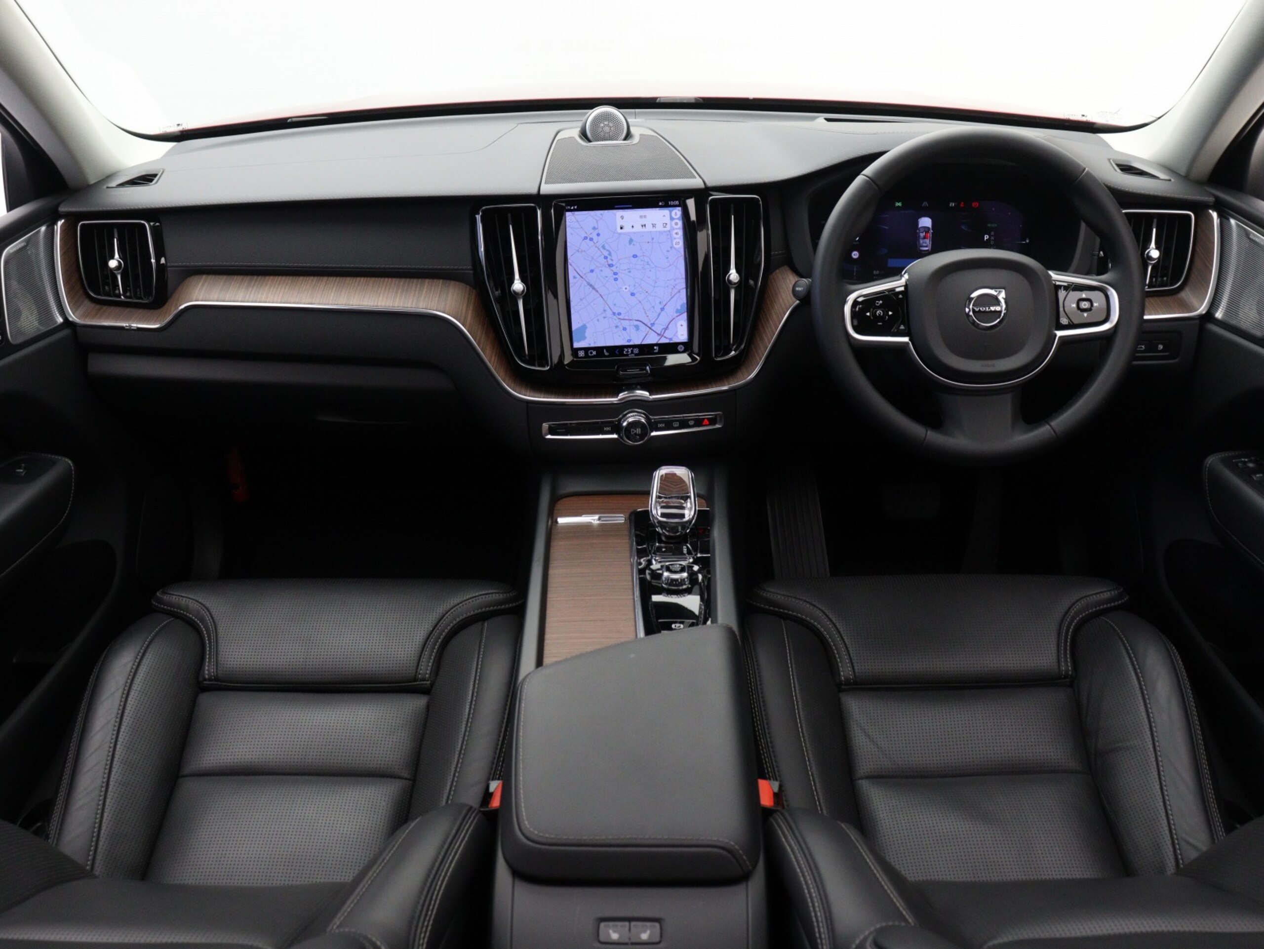 2024 Volvo Xc60 — photo 2