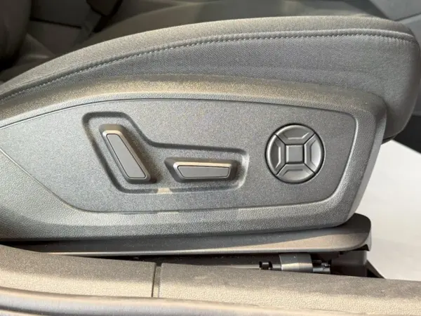 Audi A3 Sportback 30 TFSI Advanced — photo 7