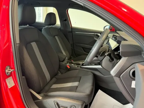 Audi A3 Sportback 30 TFSI Advanced — photo 8