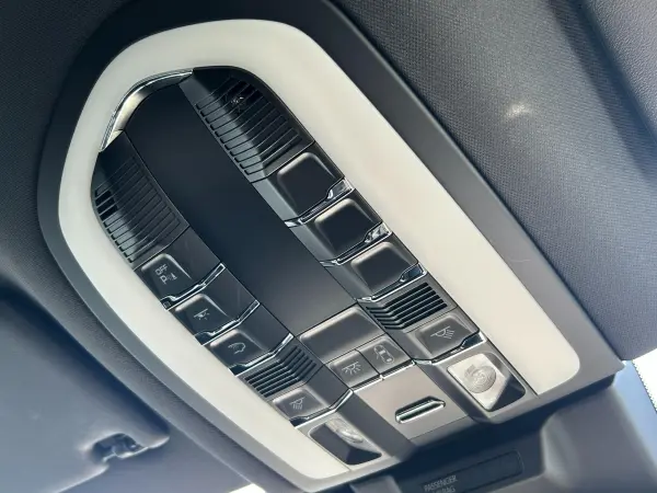 Porsche Macan GTS PDK 4WD Sport Chrono Black Leather Seats Seat Heater Genuine Navi USB Porsche Active Safe Parking Assist Lane Keep Assist Lane Change Assist Traffic Jam Assist Cruise Control (White) — photo 7