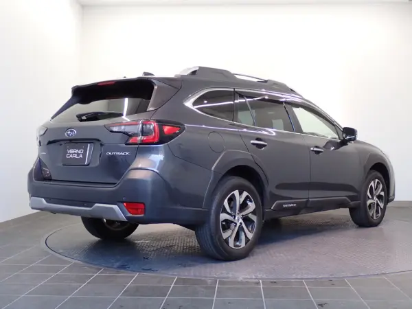 2022 Subaru Legacy Outback — photo 3