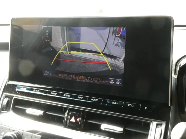 2020 Toyota Crown — photo 3