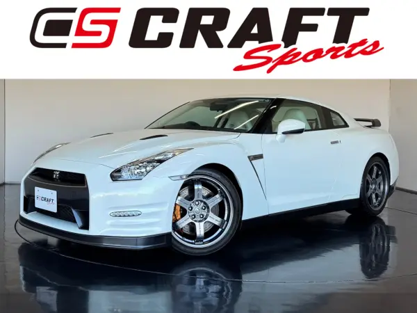 Nissan GT-R 3.8 Egoist 4WD — 2011, 13,000km, for sale in Kenya
