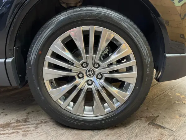 Toyota Harrier 2.0 Z Leather Package Panoramic Roof Navigation Camera Cruise JBL Leather Seats Ventilation Blind Spot Monitor Power Seats Power Tailgate Dashcam (Black) — photo 9