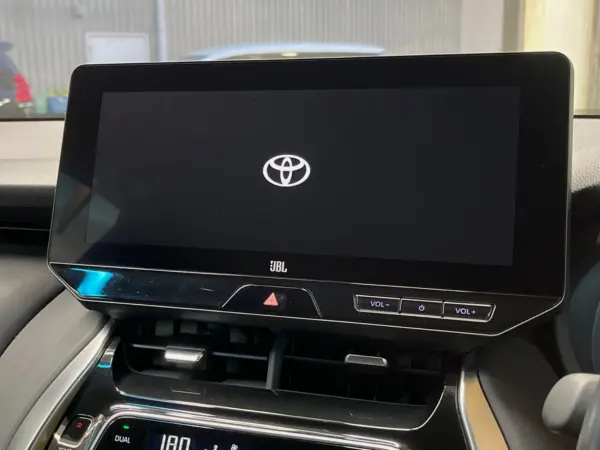 Toyota Harrier 2.0 Z Leather Package Panoramic Roof Navigation Camera Cruise JBL Leather Seats Ventilation Blind Spot Monitor Power Seats Power Tailgate Dashcam (Black) — photo 7