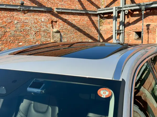 2024 Volvo Xc60 — photo 2